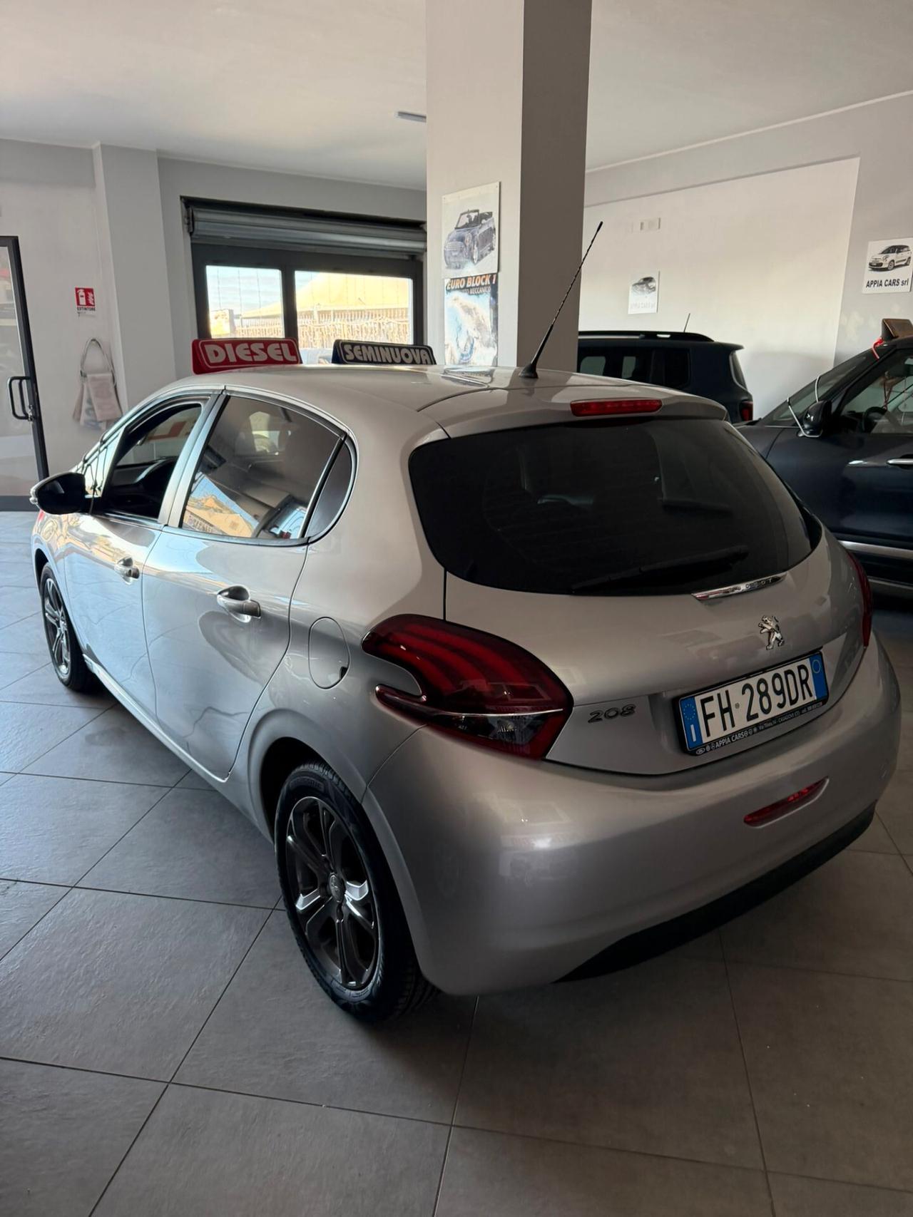 Peugeot 208 BlueHDi 75 5 porte Allure