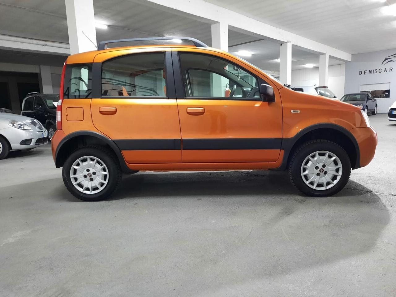 Fiat Panda 1.2 4x4 Climbing CON GANCIO TRAINO