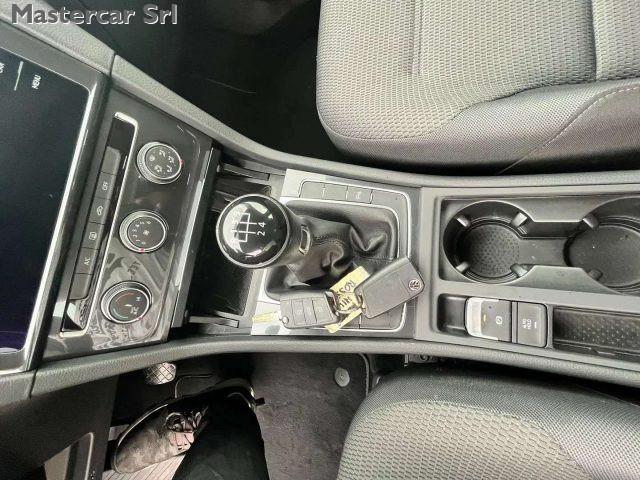 VOLKSWAGEN Golf Variant VII 1.6 tdi Business 115cv - GD090BE