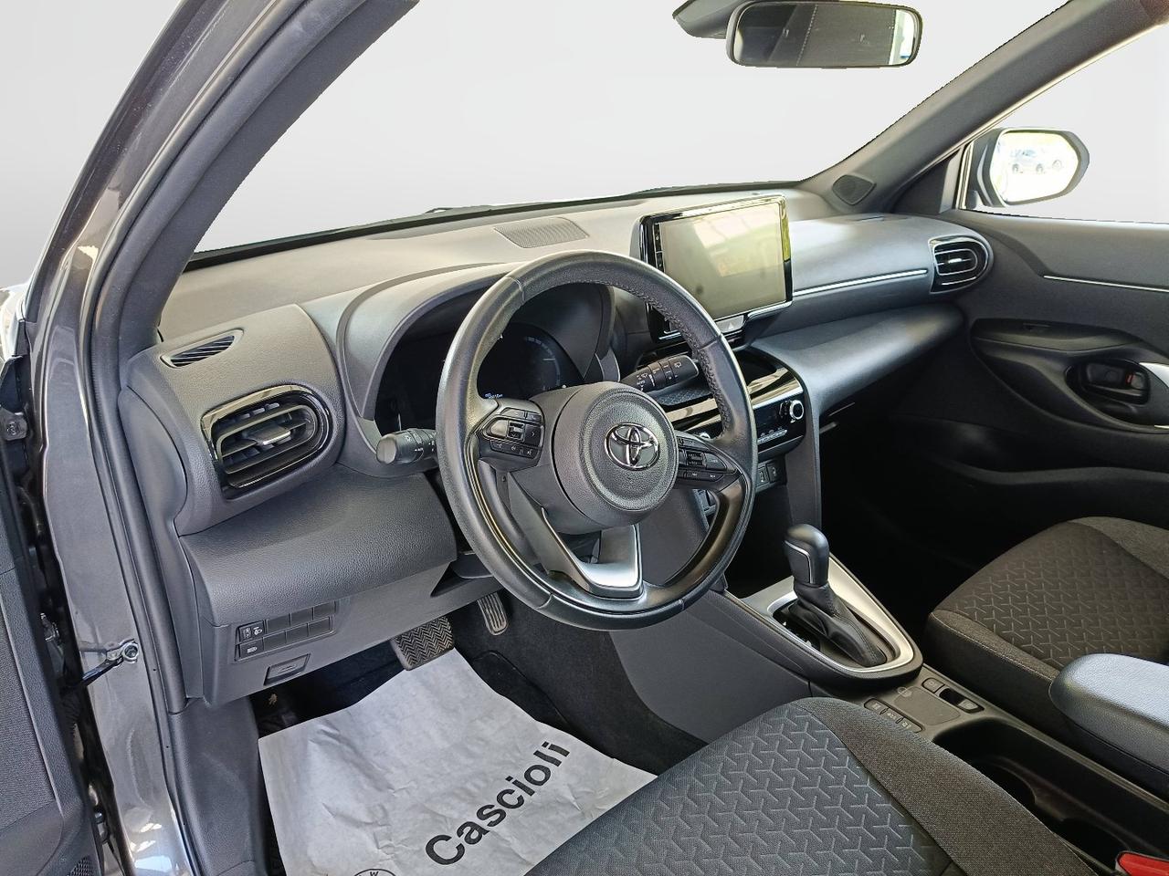 TOYOTA Yaris Cross - MY '22