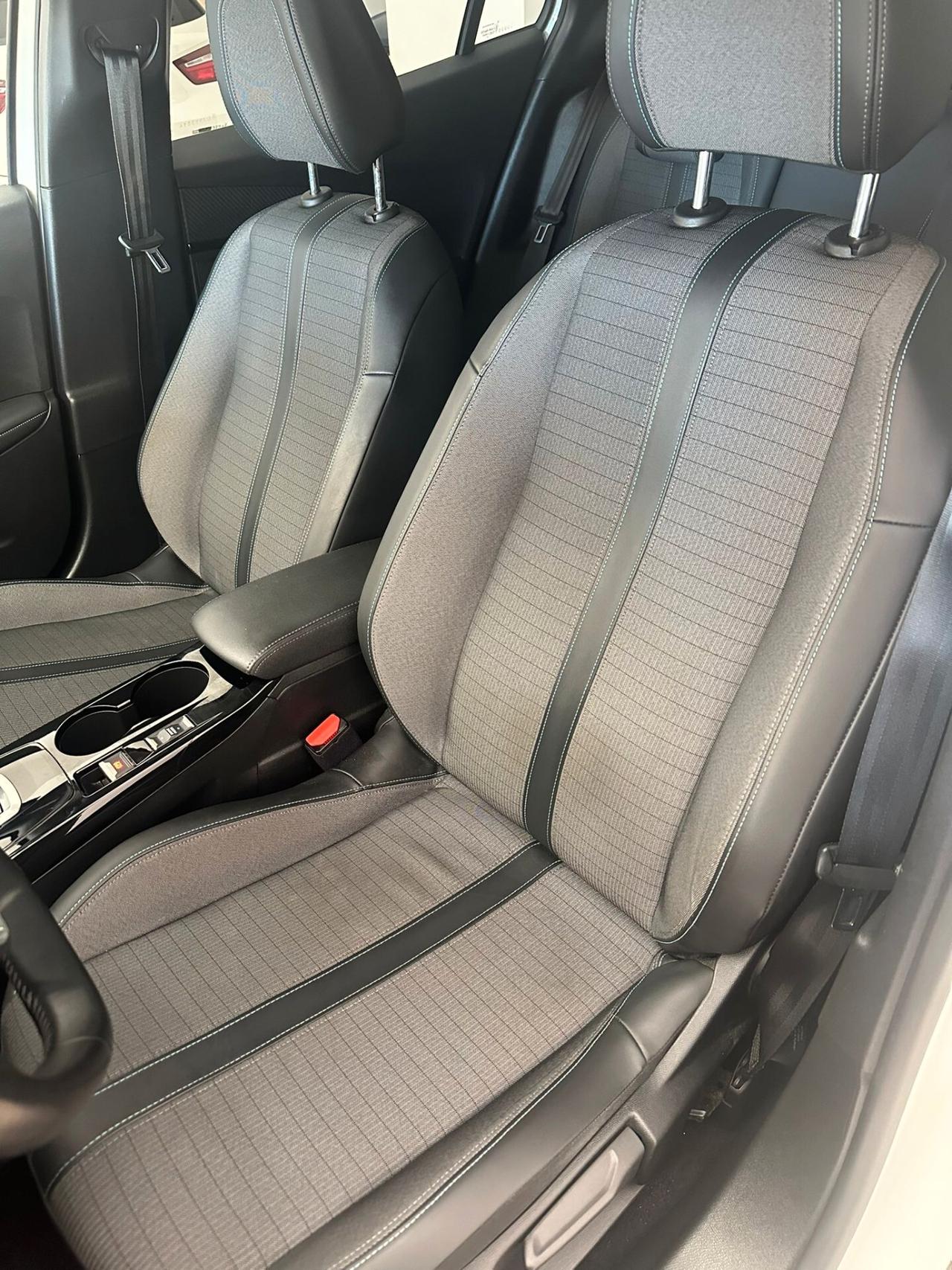 Peugeot 2008 BlueHDi 130 S&S EAT8 Allure