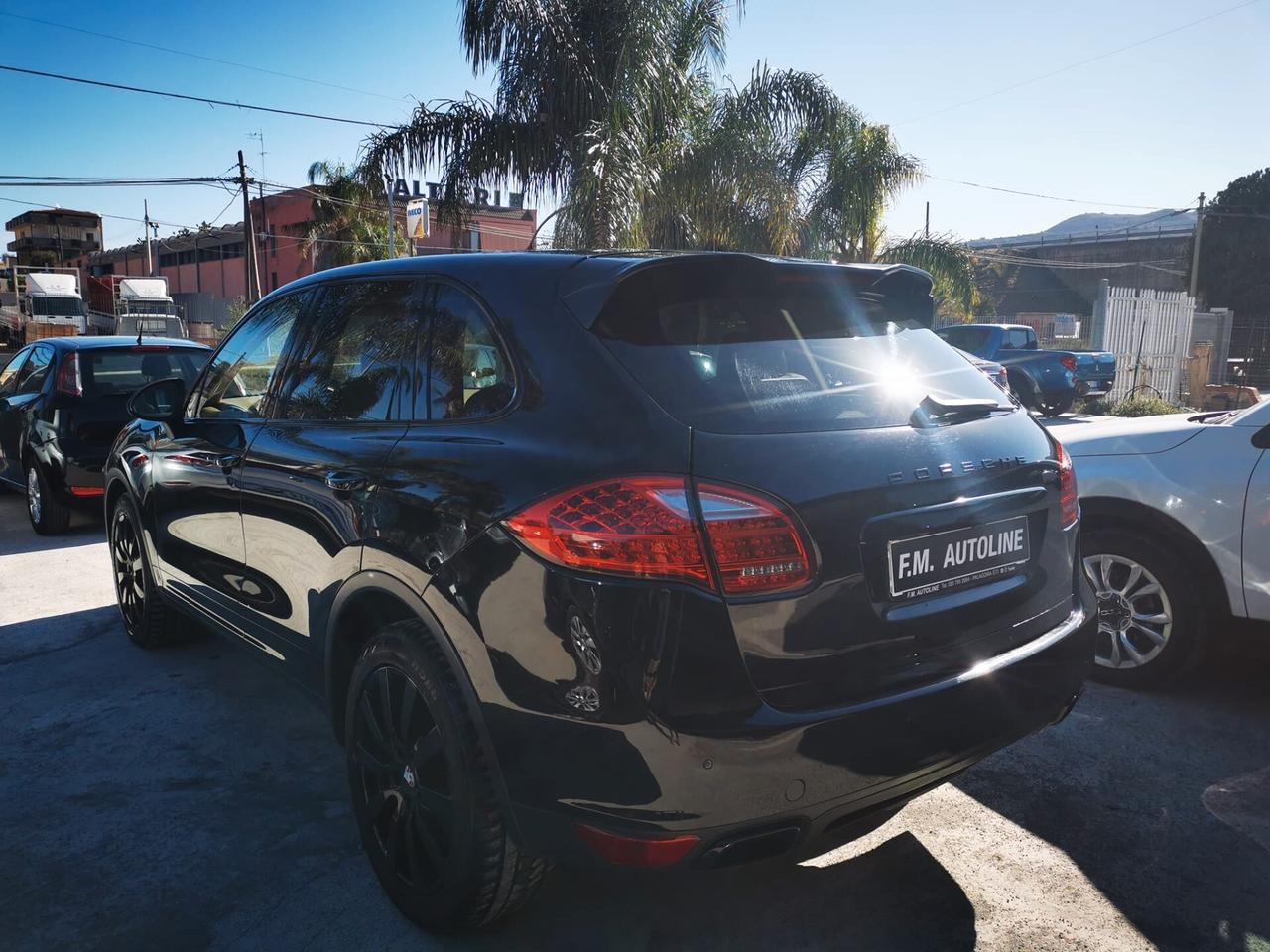 Porsche Cayenne 3.0 Diesel 2011 TETTO PANORAMICO