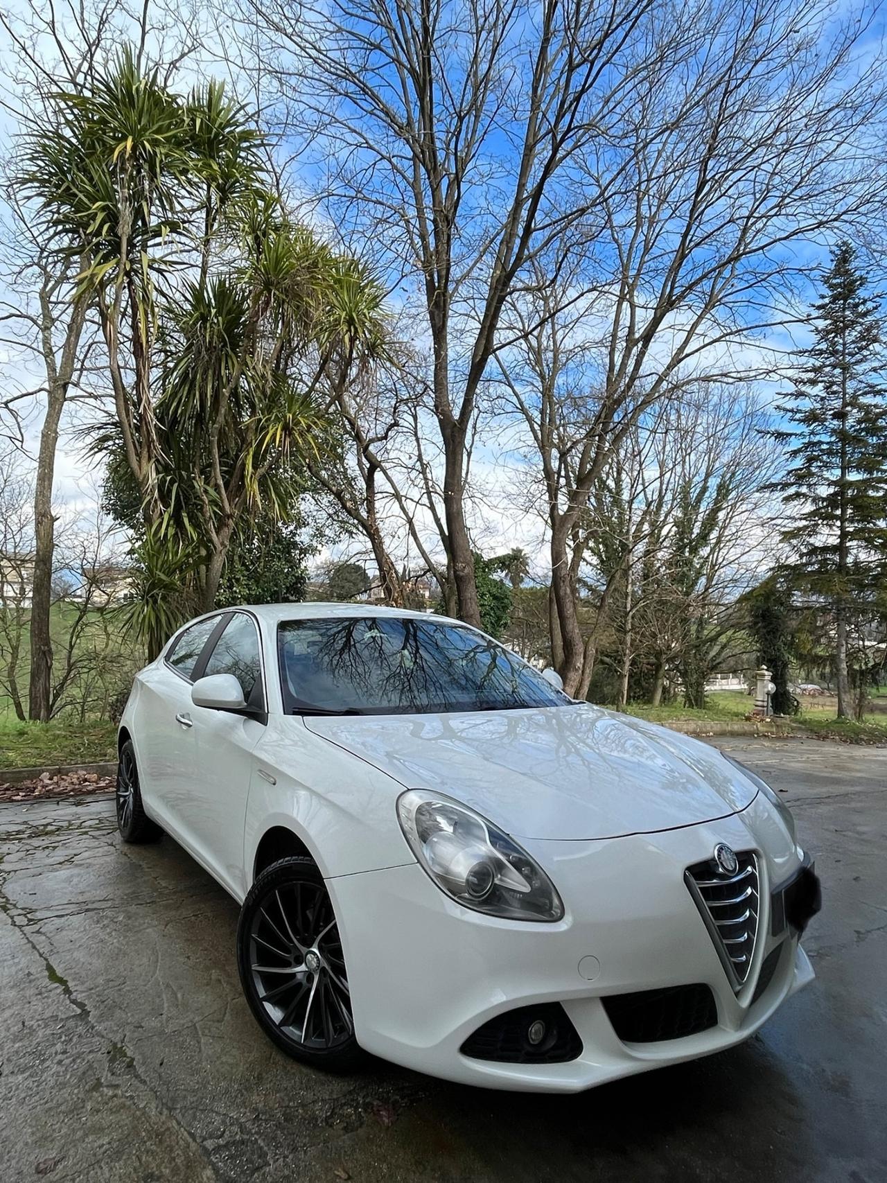 Alfa Romeo Giulietta 1.6 105 WHITE SPORT