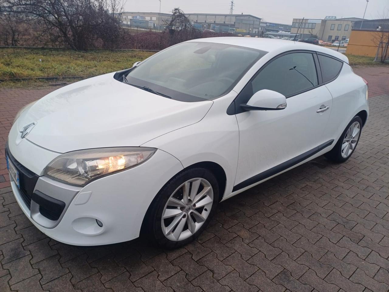 Renault Megane Mégane Coupé 1.9 dCi 130CV Luxe