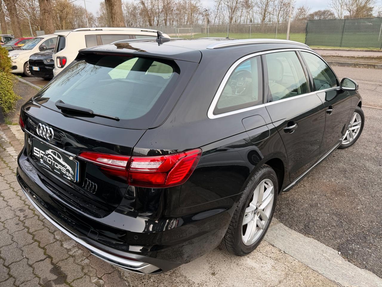 Audi A4 Avant 35 TDI/163 CV S tronic Business Advanced