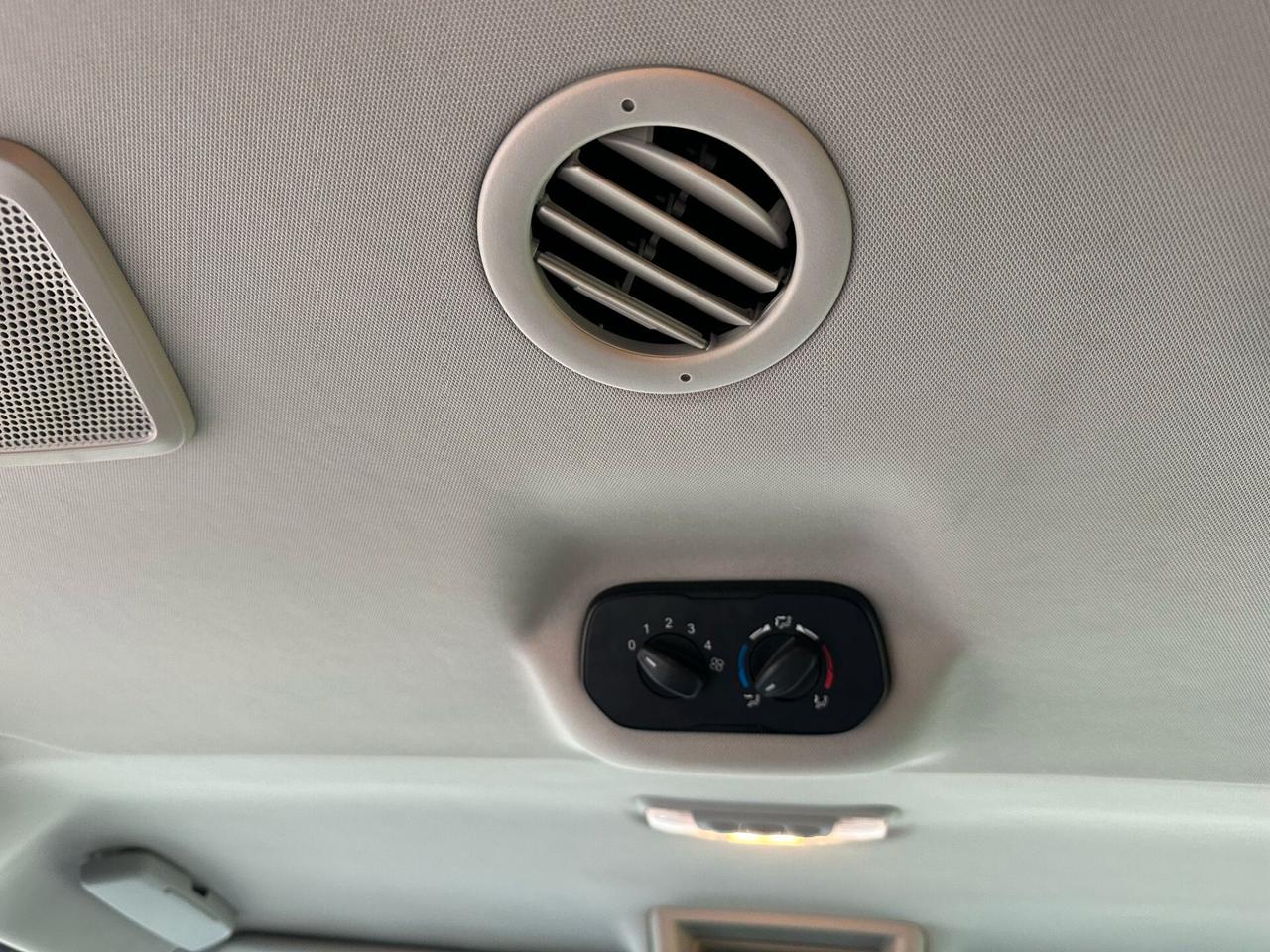 Ford Transit Custom Tourneo 2.0 TDCi 170 CV Trend Combi