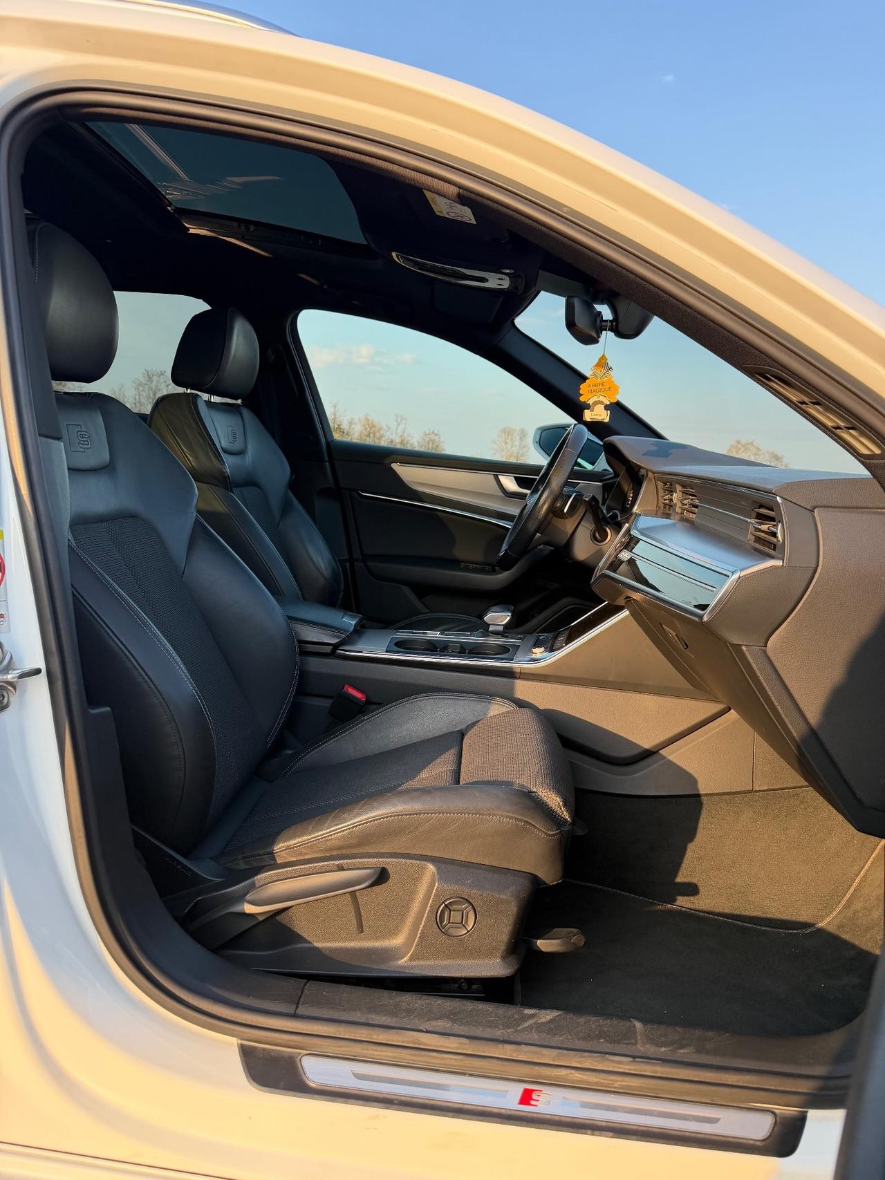 Audi A6 40 2.0 TDI quattro ultra S tronic Business Design