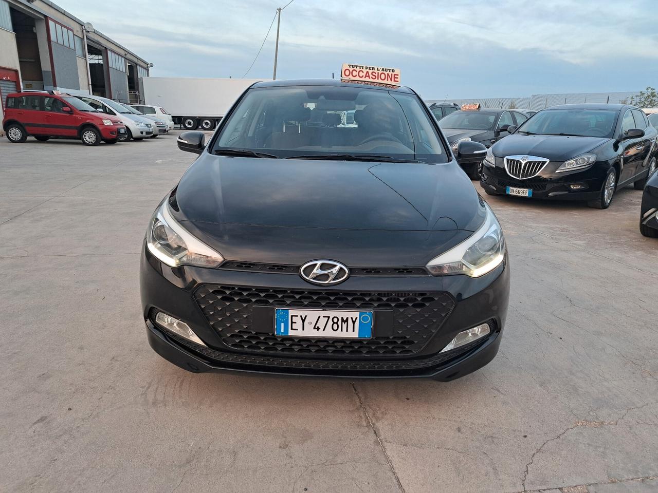 Hyundai i20 1.1 CRDi - 2015 NEOPATENTATI