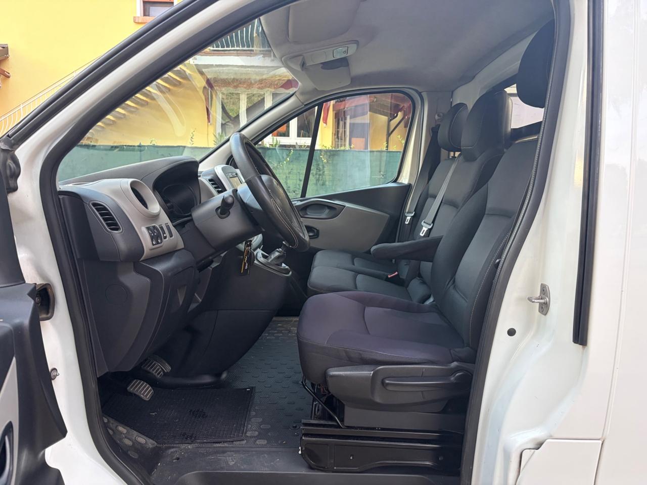 Renault Trafic 1.6 dCi furgone passo lungo
