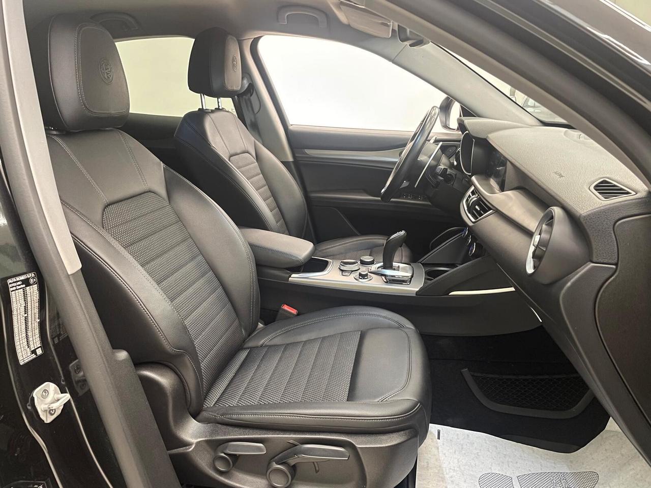 Alfa Romeo Stelvio, 03/2022 2022 2.2 t Sprint Q4 190cv auto