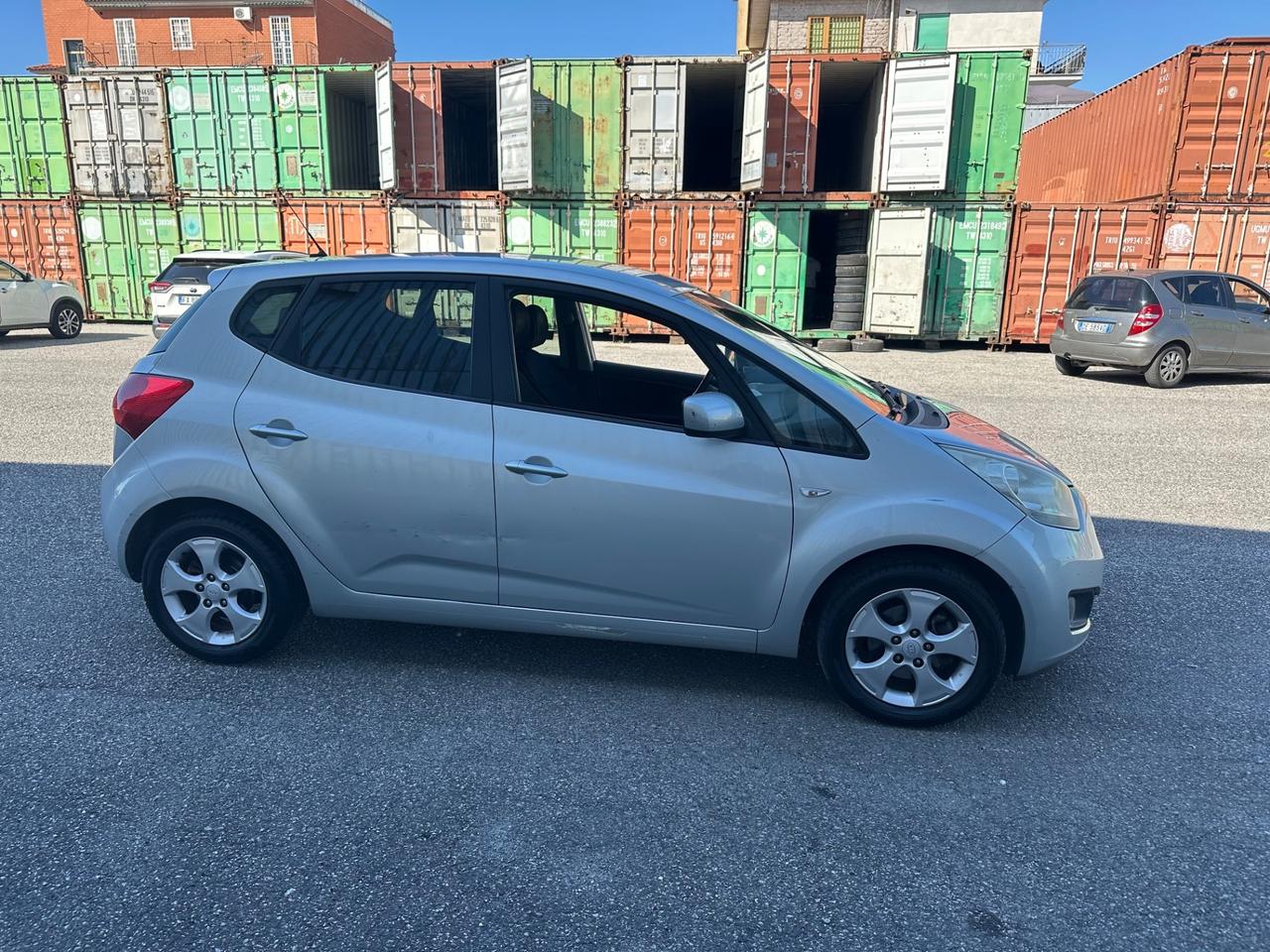 Kia Venga 1.4 CVVT EX SOLO 90.000 KM