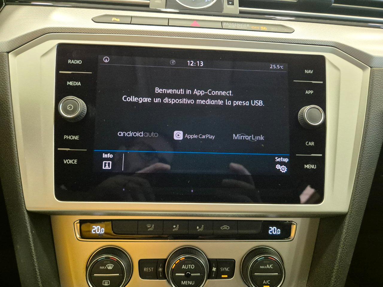 Volkswagen Passat Variant 1.6 tdi Business 120cv - NEOPATENTATI - ACC/Lim - Carplay - Sens. Park.