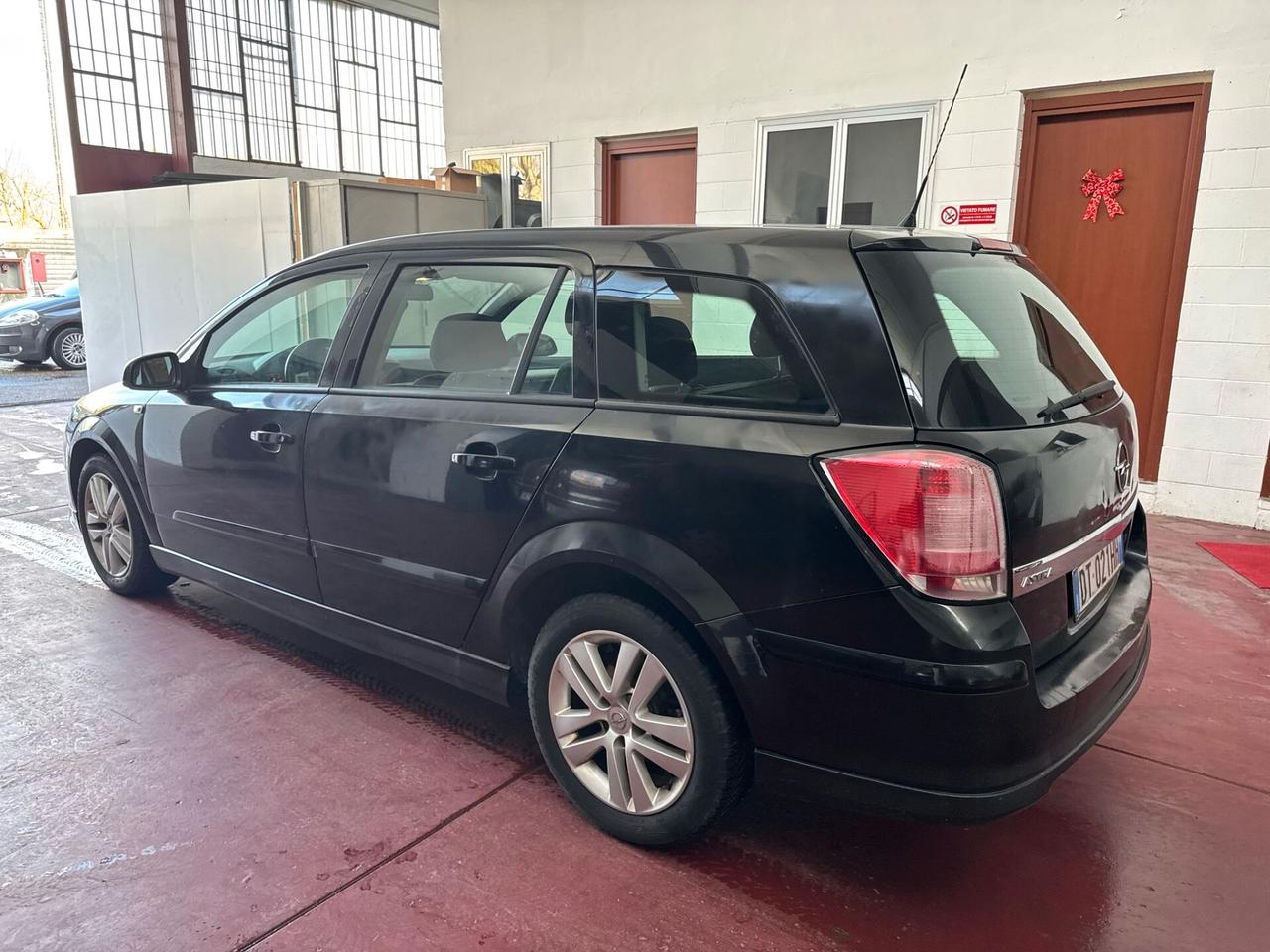 Opel Astra 1.6 16V VVT X COMMERCIANTI