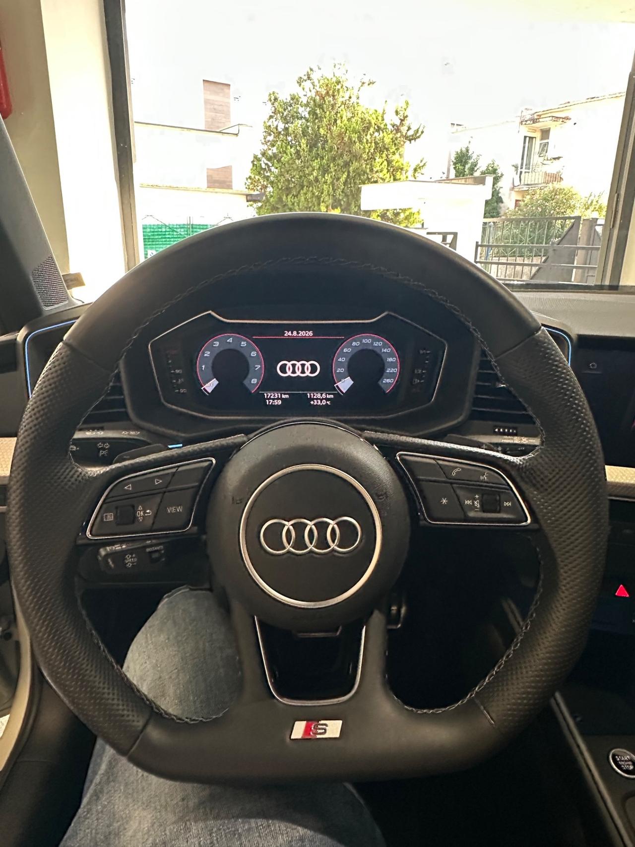 A1 allstreet 35 TFSI S tronic Identity Contrast