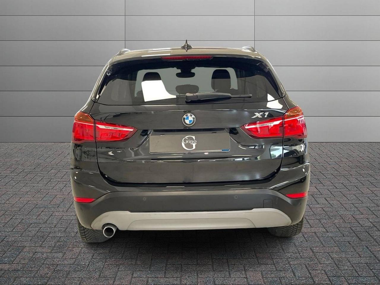 BMW X1 F48 - X1 sdrive18d Advantage