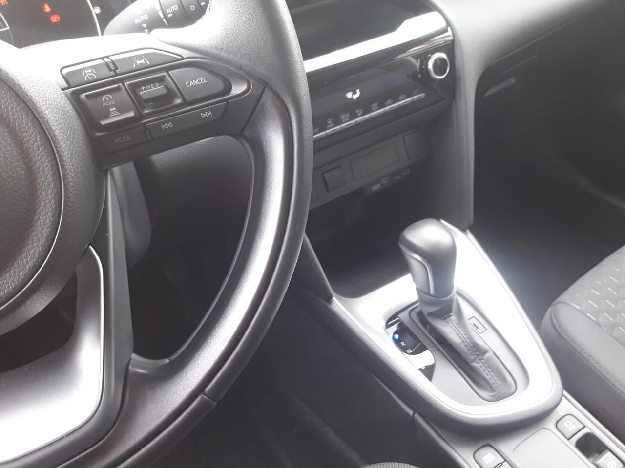 Toyota Yaris Cross 1.5 Hybrid 130 CV 5p. E-CVT Trend