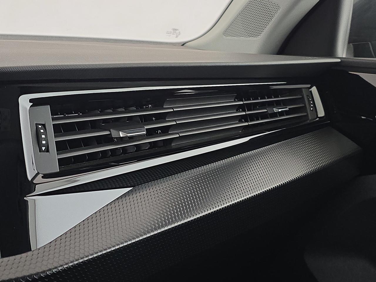 Audi A1 sportback 30 1.0 tfsi admired 110cv s-tronic