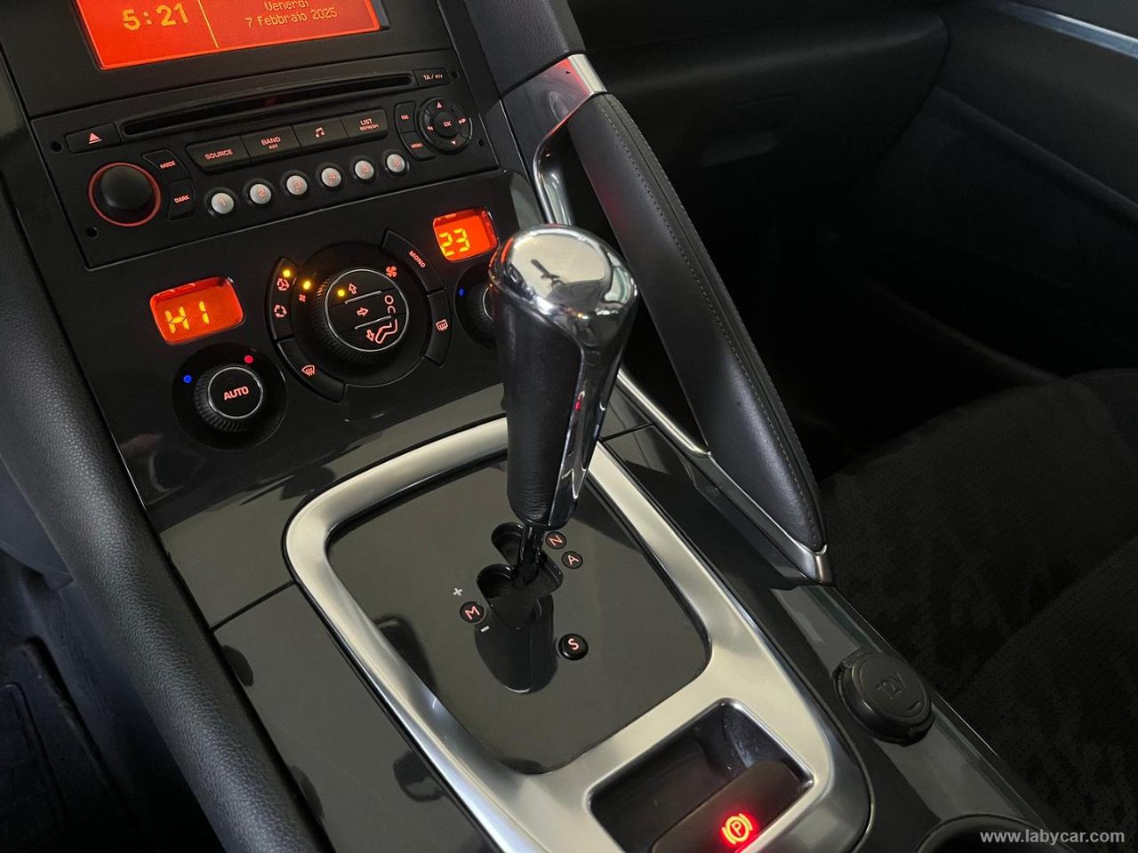 PEUGEOT 3008 1.6 HDi 110 CV ca. robot. Premium C.AUTOMATICO