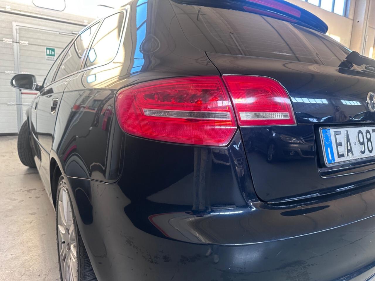 Audi A3 SPB 1.6 TDI 105 CV CR Attraction