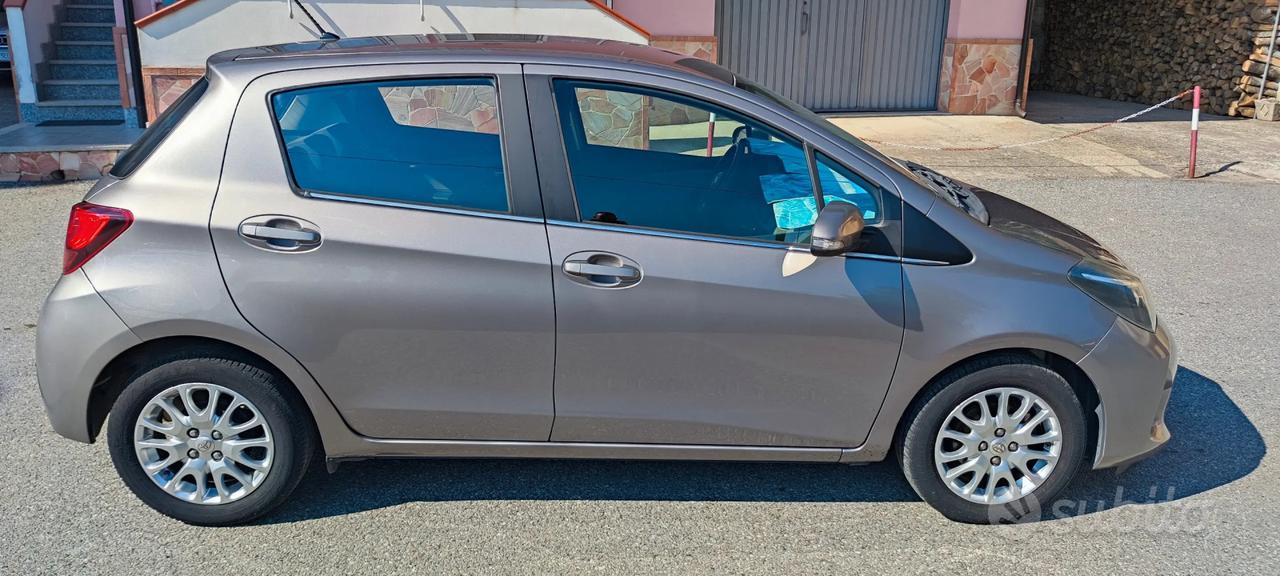 Toyota Yaris 1.0 Lounge