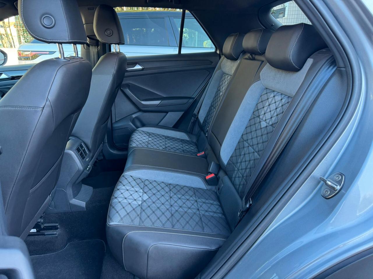 Volkswagen T-Roc 1.0 TSI R-Line