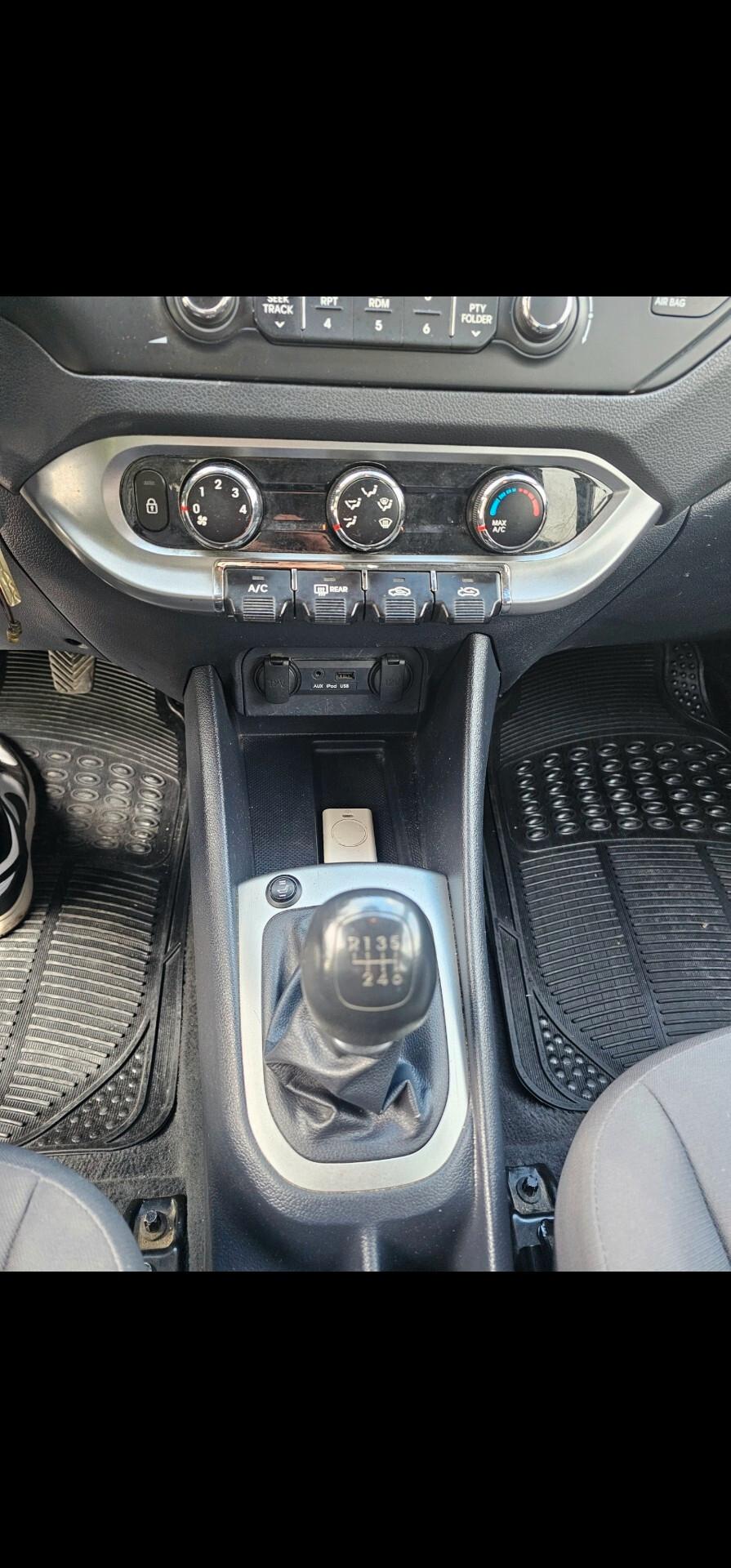 Kia Rio 1.1 CRDi WGT 5p. LX