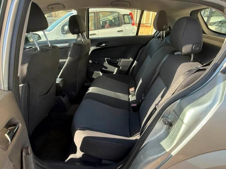 Opel Astra 1.7 CDTI 101CV 5 porte Enjoy