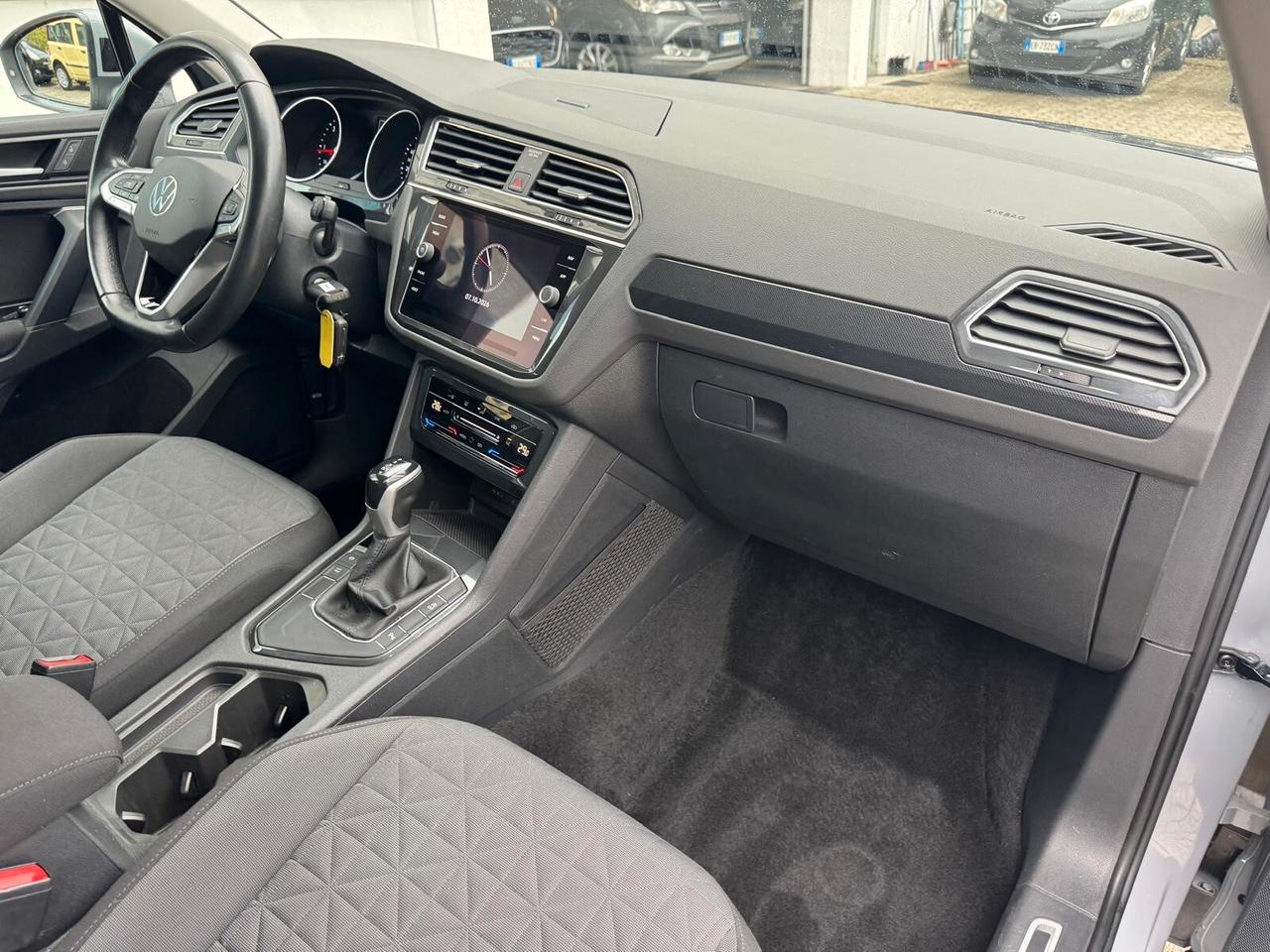 Volkswagen Tiguan 2.0 TDI 150 CV SCR DSG Elegance*EURO6*NAVI*CERCHI