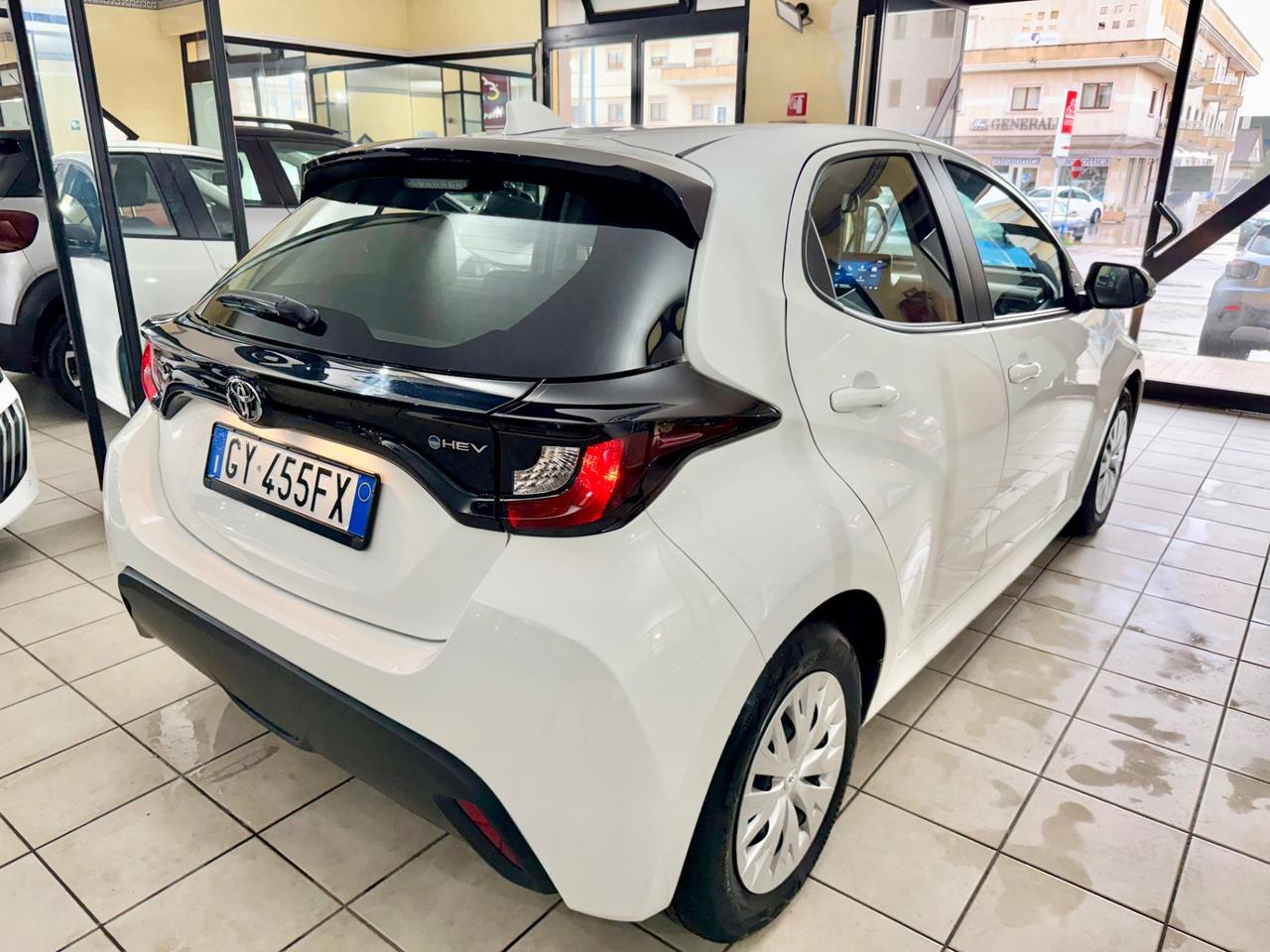 Toyota Yaris 1.5 Hybrid 5 porte Active