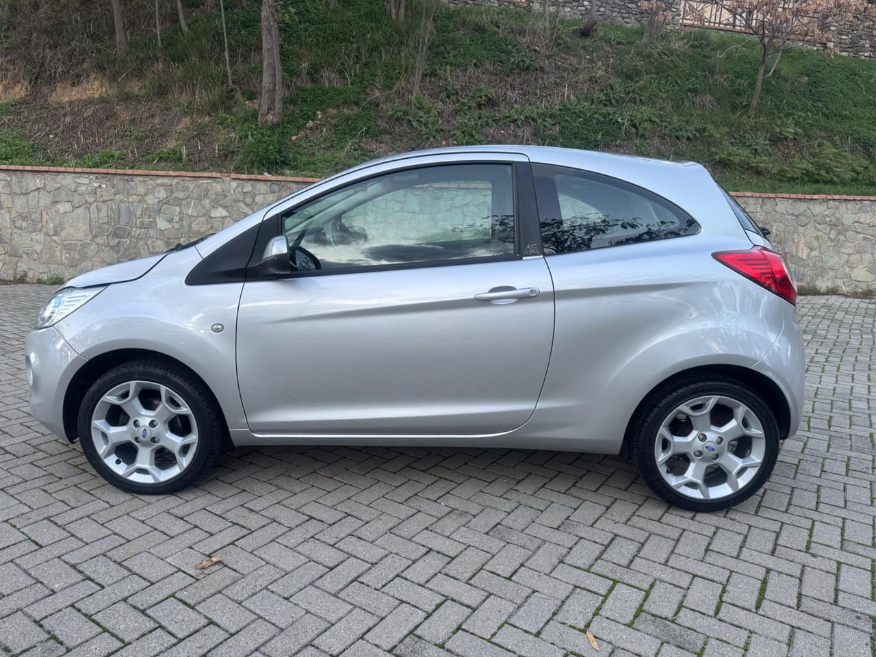 Ford Ka 1.3 TDCi 75Cv *TITANIUM* 2010