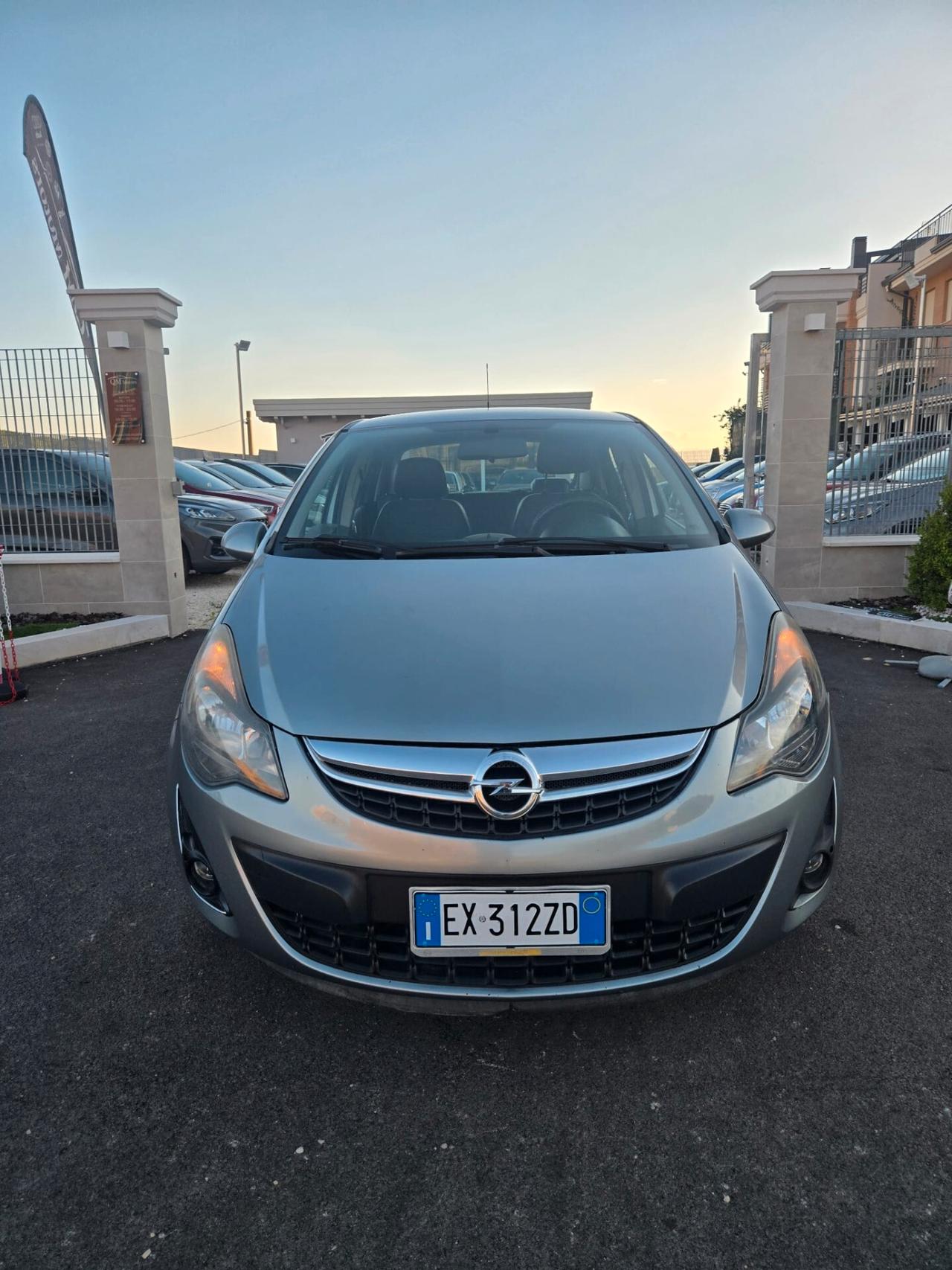 Opel Corsa 1.2 85CV 5 porte GPL-TECH Edition