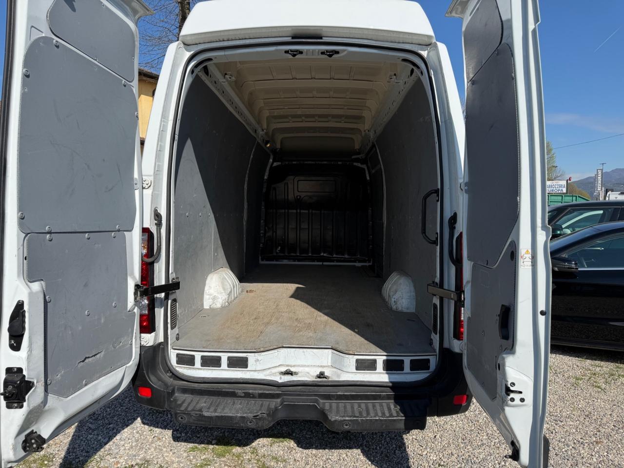 Renault Master T35 2.3 dCi 165- Rwd. L4 . H3 Furgone