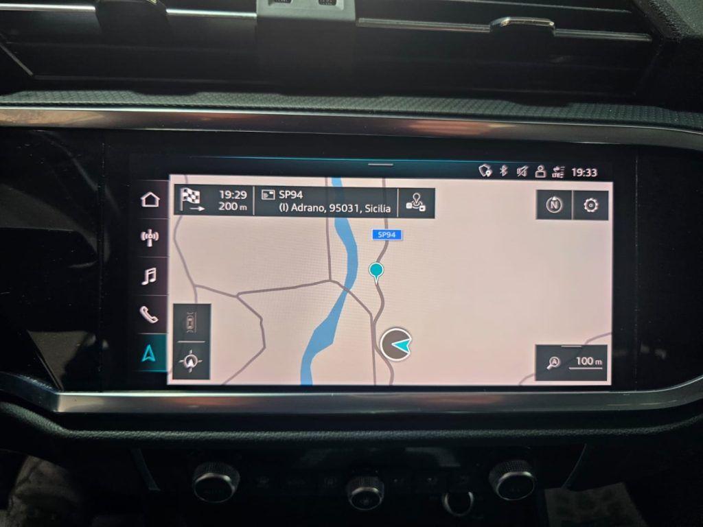 Audi Q3 35 TDI quattro S tronic Business
