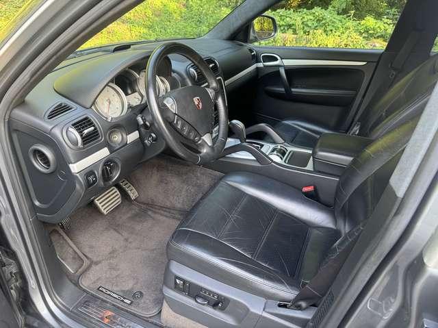 Porsche Cayenne 4.5 Turbo S tiptronic, first paint, service book