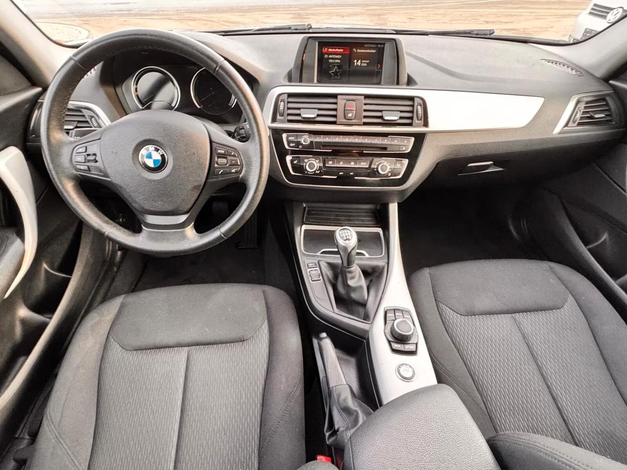 Bmw 118 118i 5p. Advantage