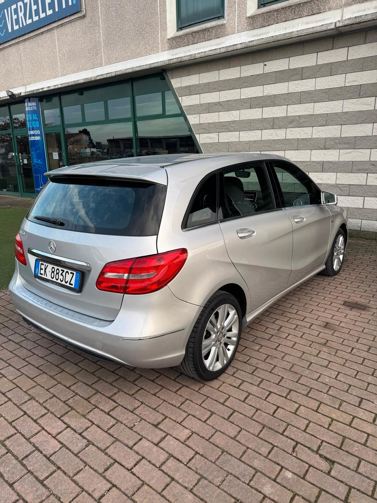 Mercedes-benz B 180 BlueEFFICIENCY Premium