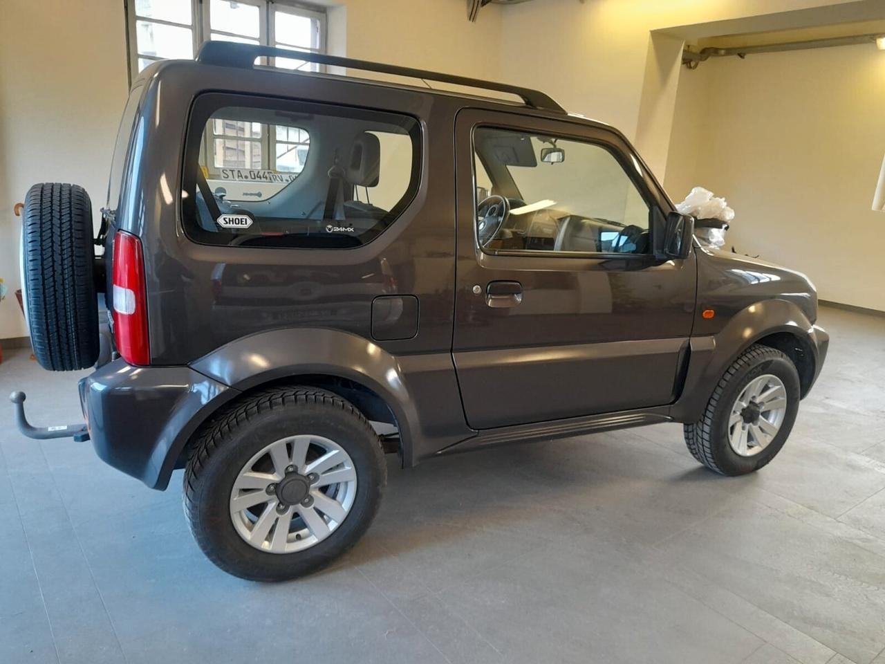 Suzuki Jimny 1.3i 16V cat 4WD