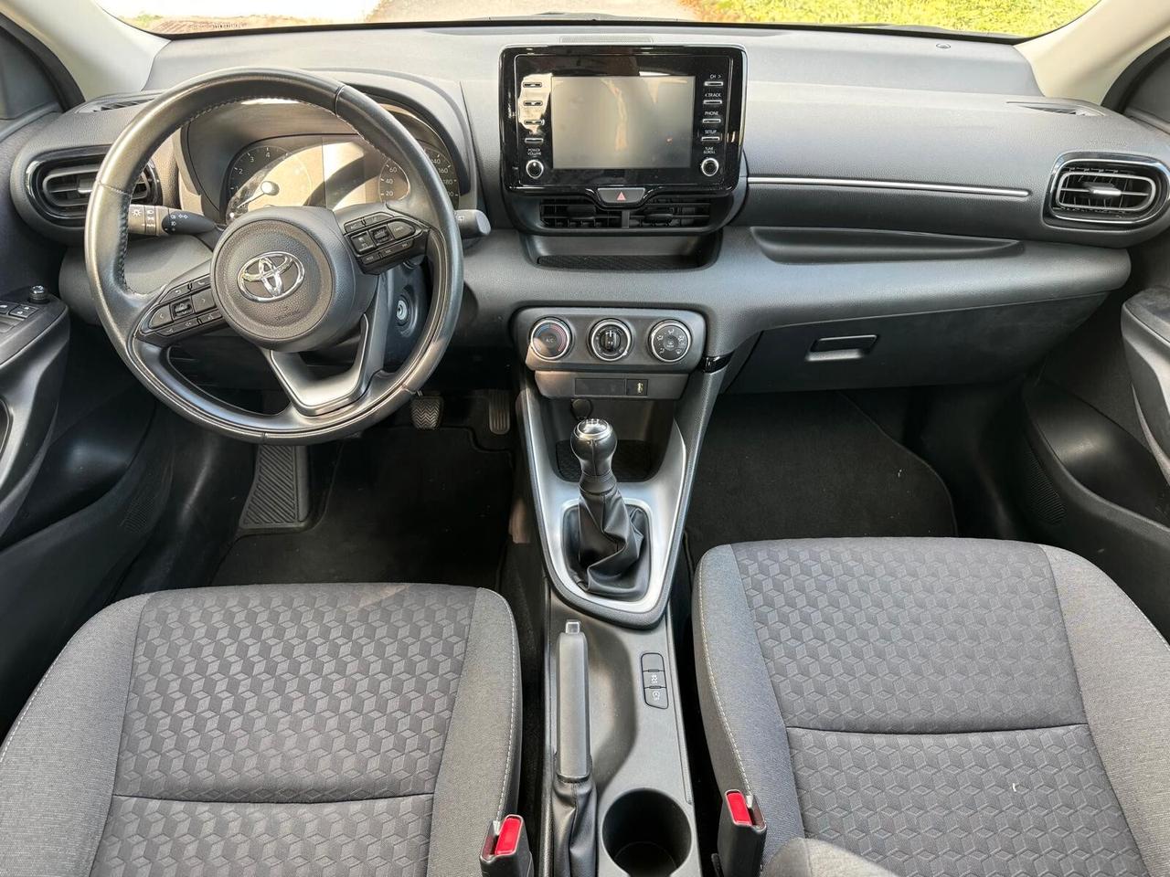 Toyota Yaris adatta neopatentati