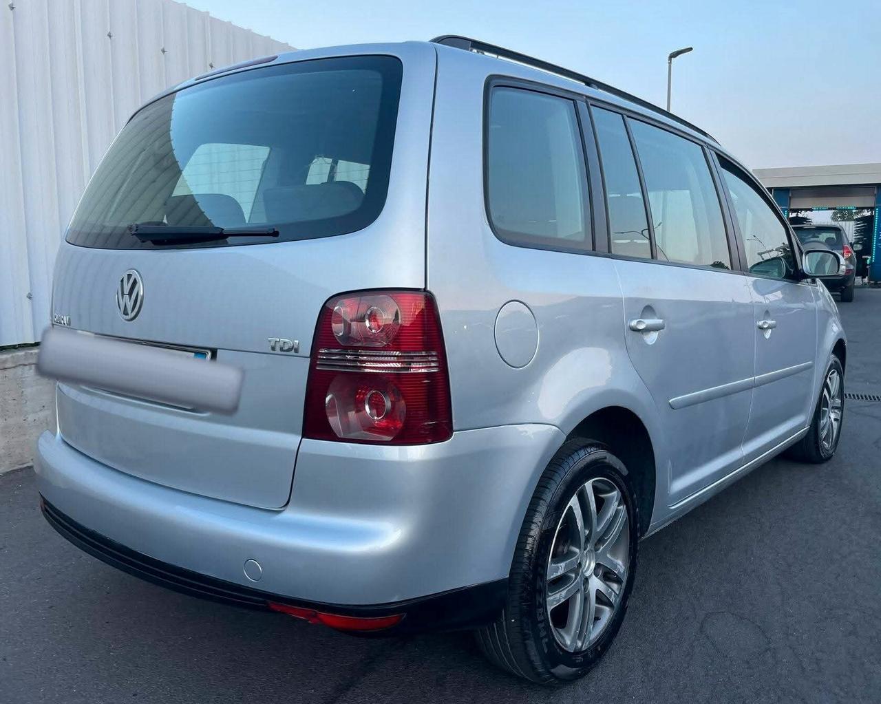 Volkswagen Touran 1.9 TDI 105CV 7 POSTI