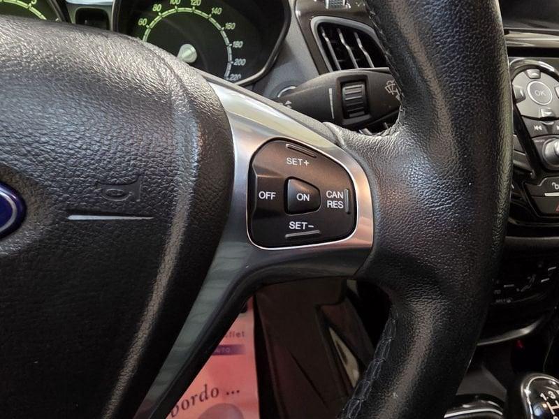 Ford B-Max B-Max 1.4 90 CV GPL Titanium