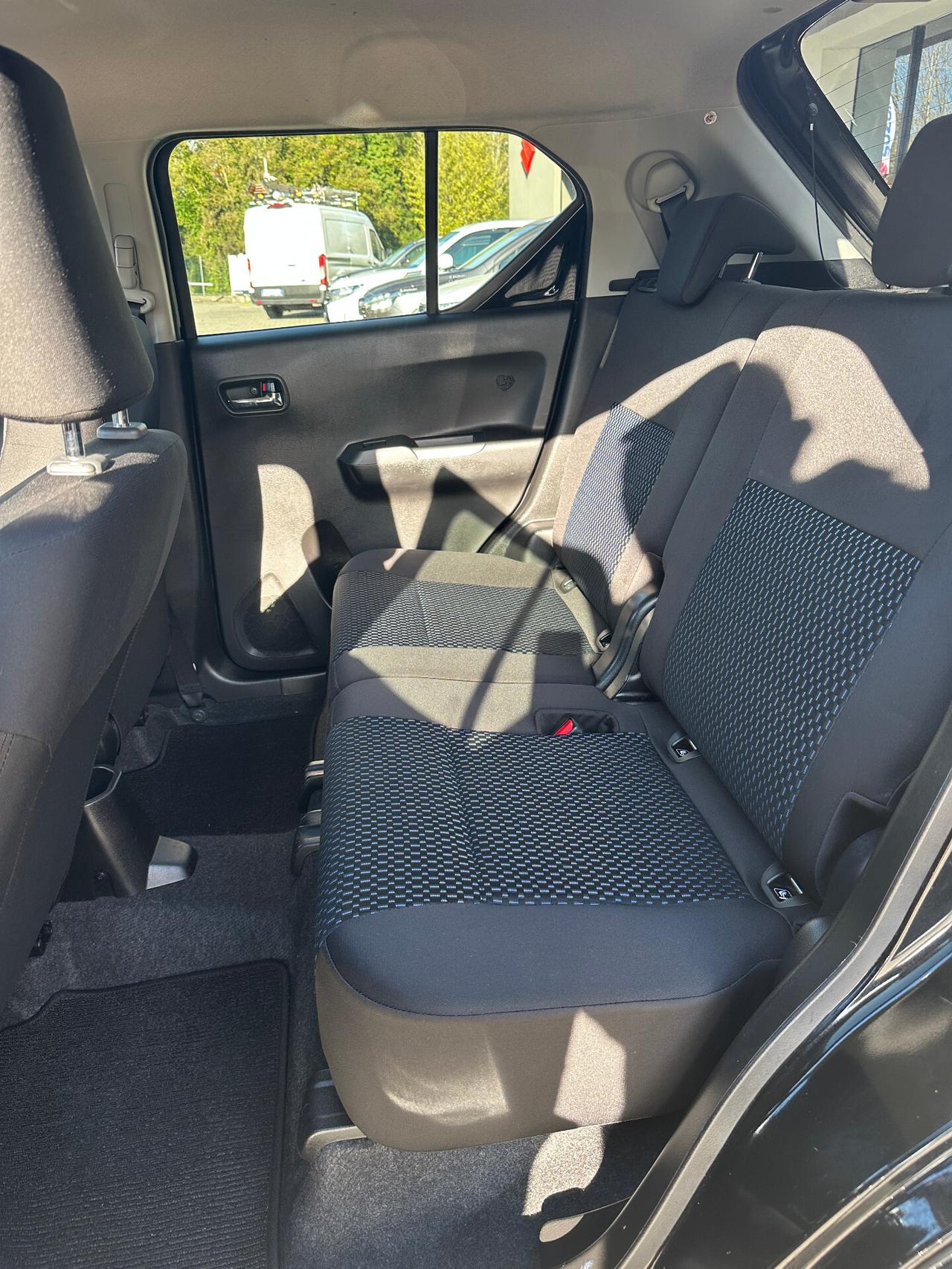 Suzuki Ignis 1.2 Hybrid Top