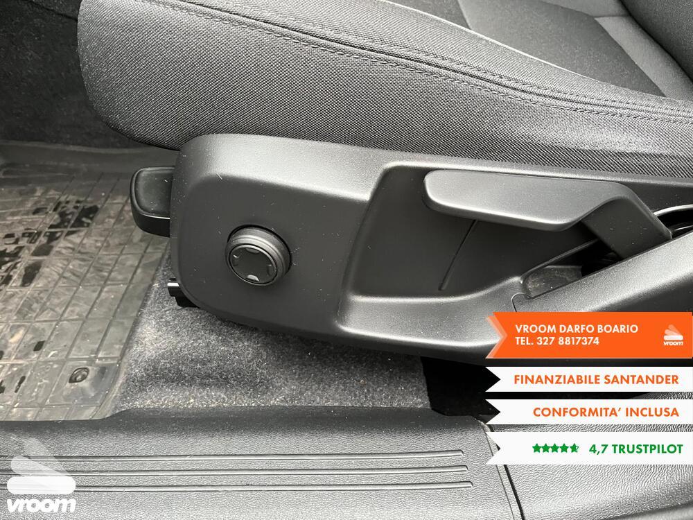 VOLVO XC40 (2017-->) XC40 T2 Geartronic Momentum