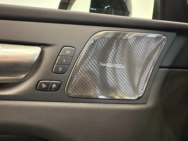 VOLVO XC60 B4 (d) aut Plus Dark N1 Tetto Panoramico Ap.