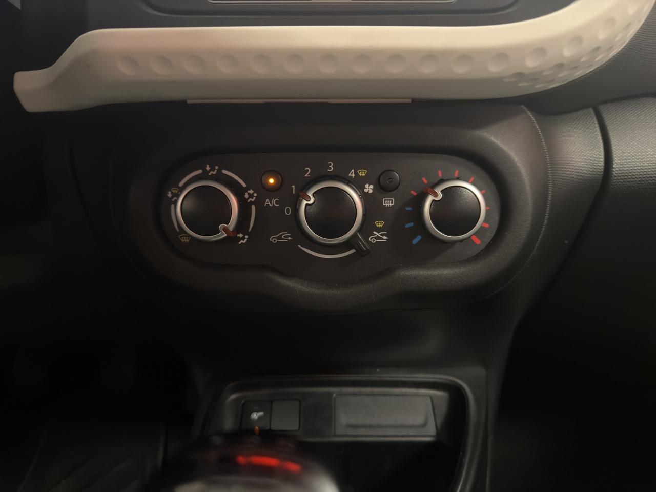 Renault Twingo 1.0 sce Intens 65cv