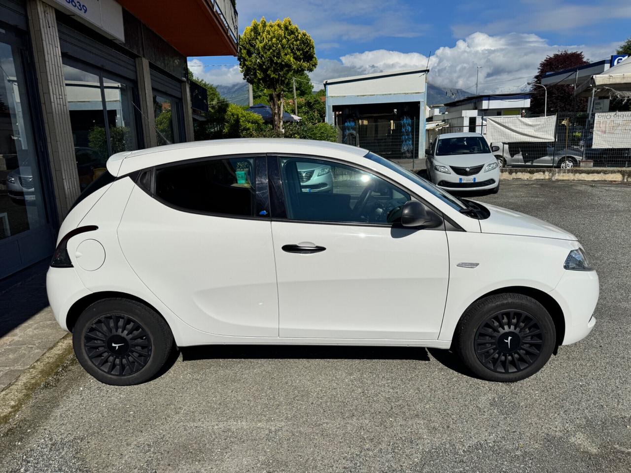 Lancia Ypsilon 1.2 GPL Elefantino Blu