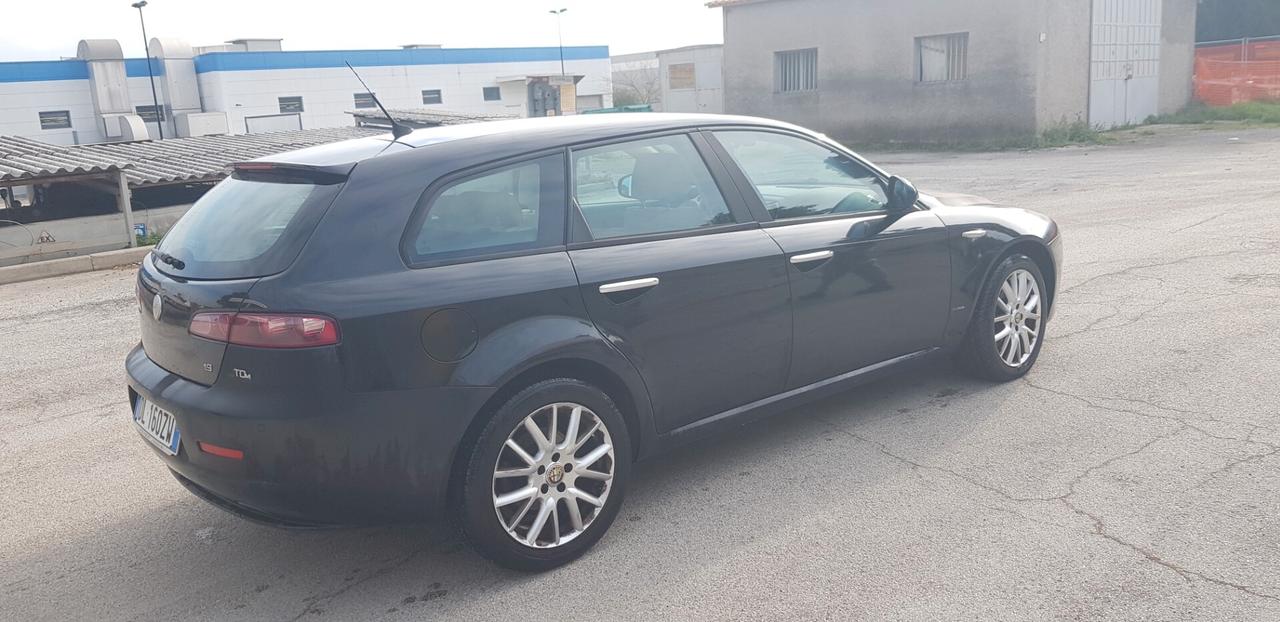 Alfa Romeo 159 1.9 JTDm 16V Sportwagon Exclusive Q-Tronic