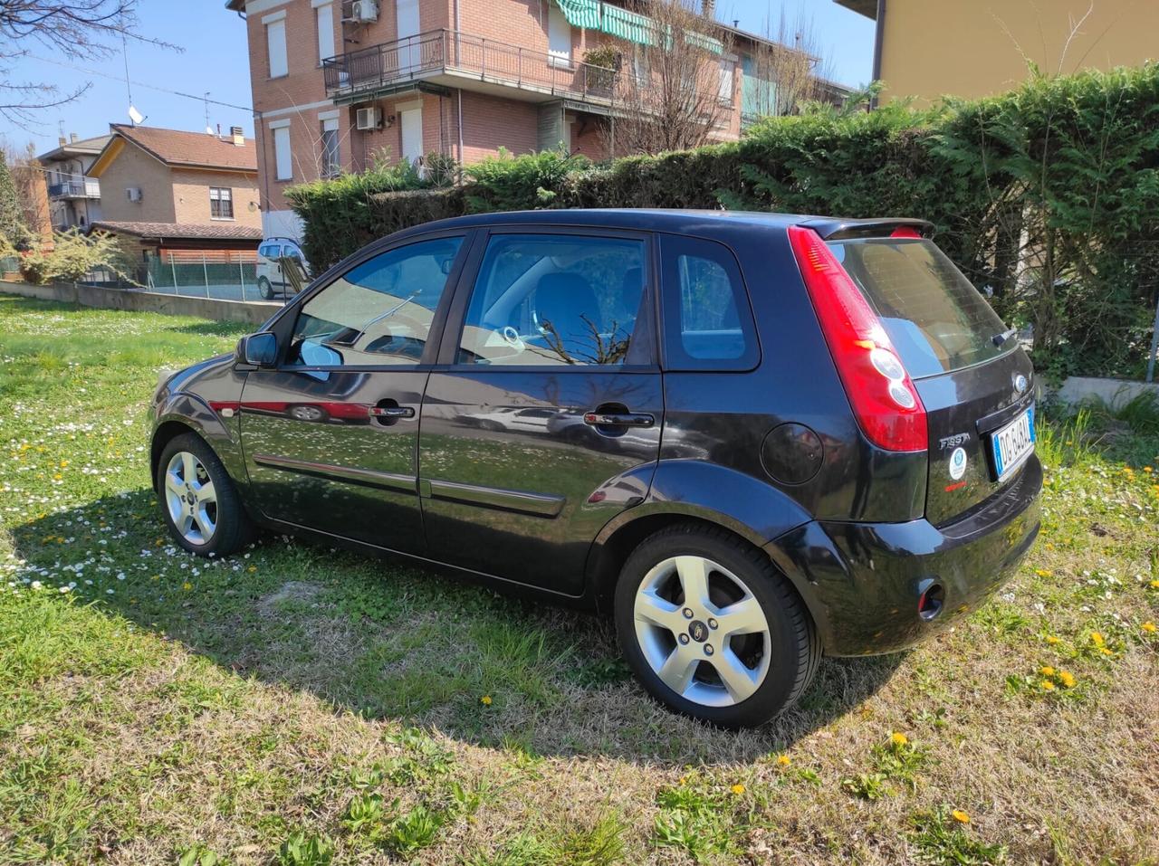 Ford Fiesta 1.2 16V 5p. Ghia GPL