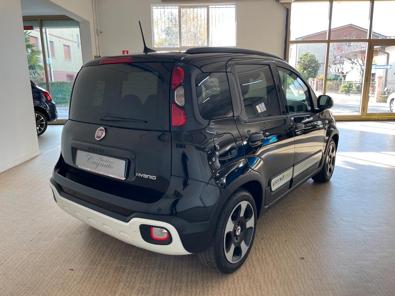 Fiat Panda Pandina 1.0 FireFly Hybrid CROSS 2025