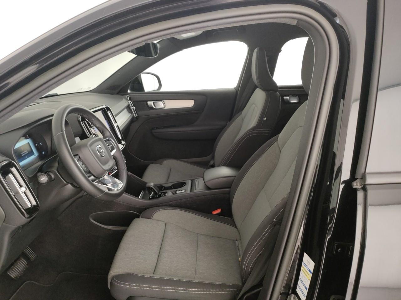 VOLVO XC40 2.0 b3 Core auto