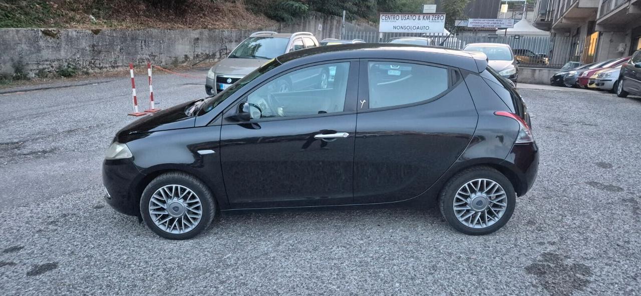 Lancia Ypsilon 1.3 MJT 95 CV S&S Platinum Full Optionals